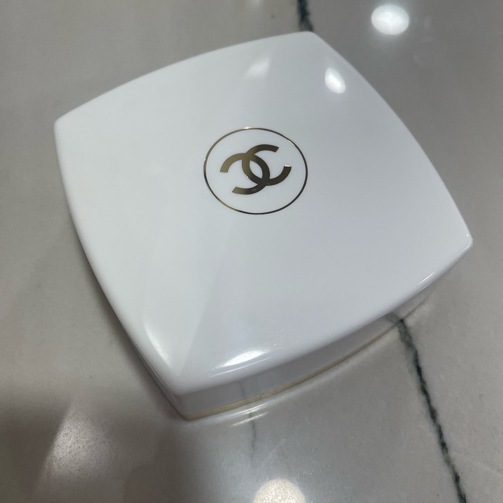 Chanel no 5 bath powder fragrance
